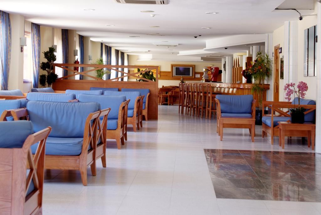 Invisa Ereso All Inclusive Es Cana Екстериор снимка