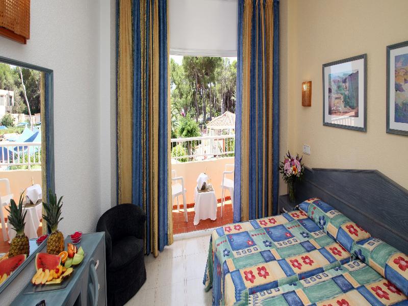 Invisa Ereso All Inclusive Es Cana Екстериор снимка