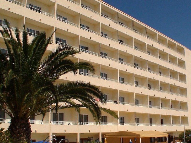 Invisa Ereso All Inclusive Es Cana Екстериор снимка