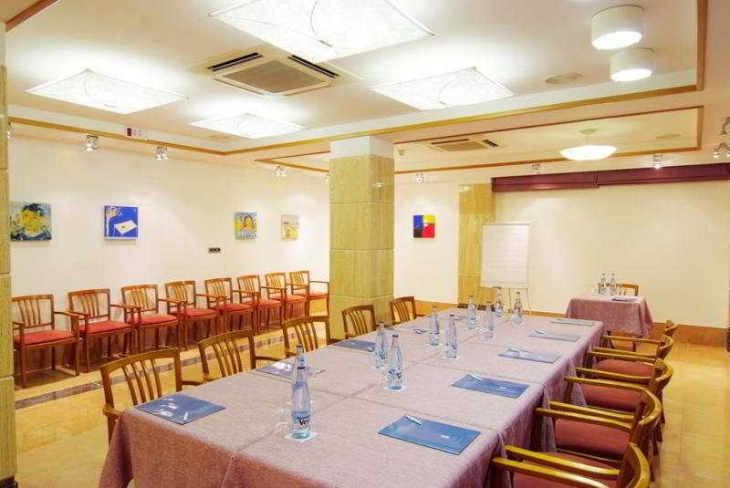 Invisa Ereso All Inclusive Es Cana Екстериор снимка