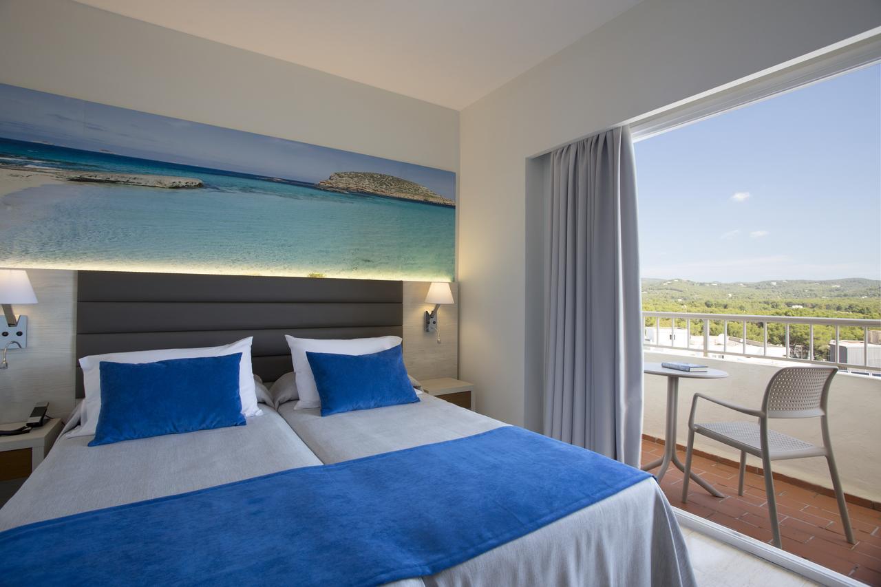 Invisa Ereso All Inclusive Es Cana Екстериор снимка