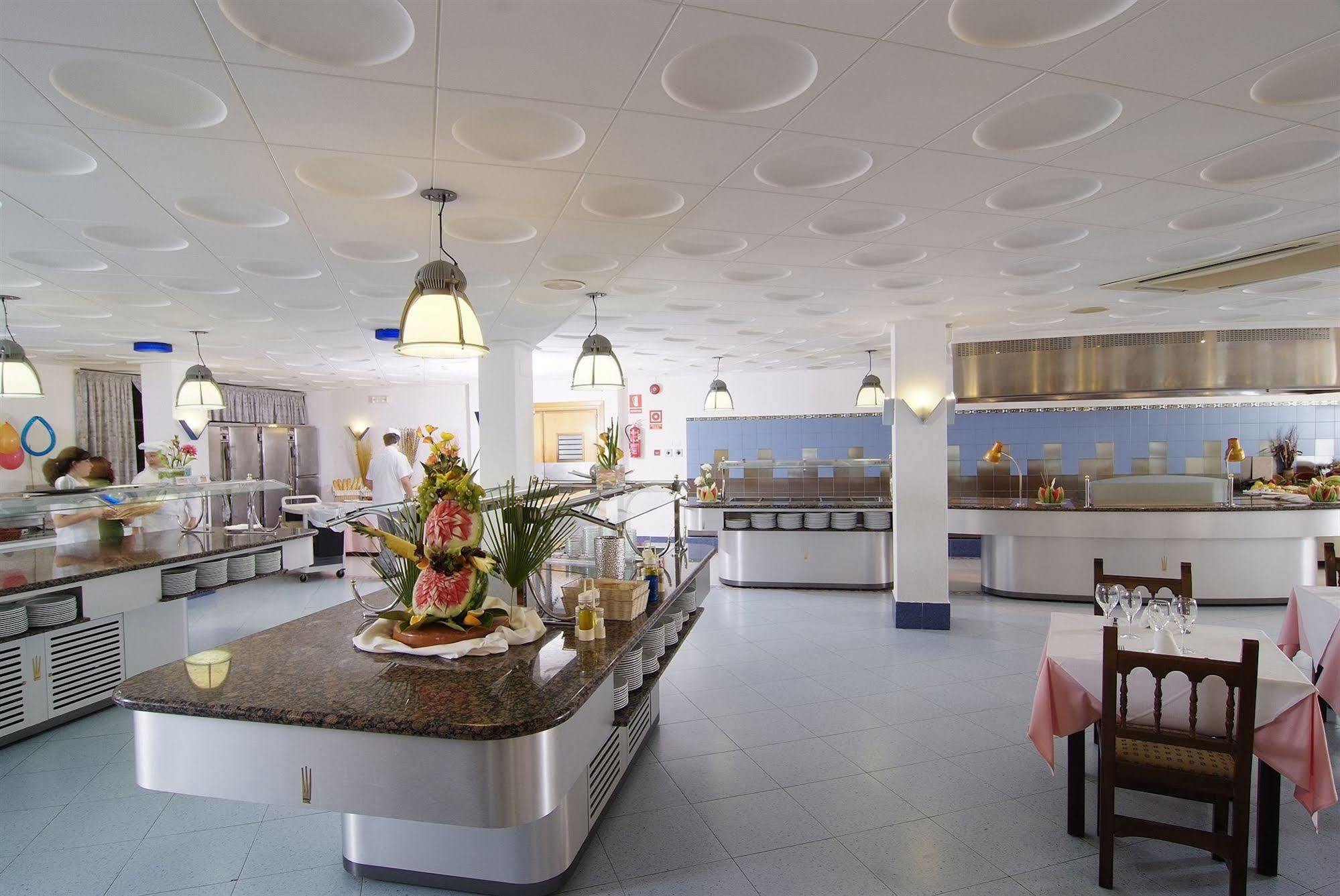 Invisa Ereso All Inclusive Es Cana Екстериор снимка
