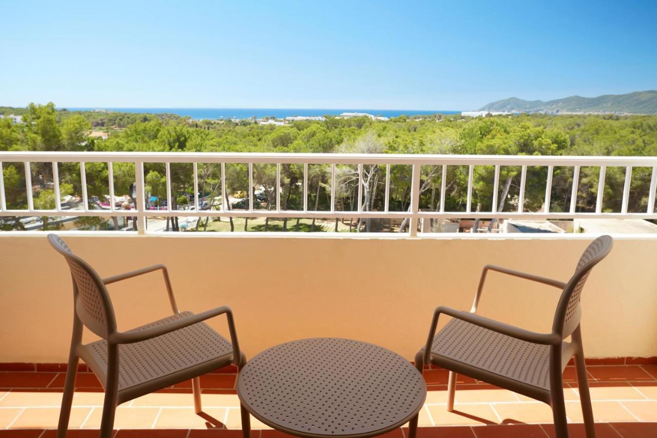 Invisa Ereso All Inclusive Es Cana Екстериор снимка